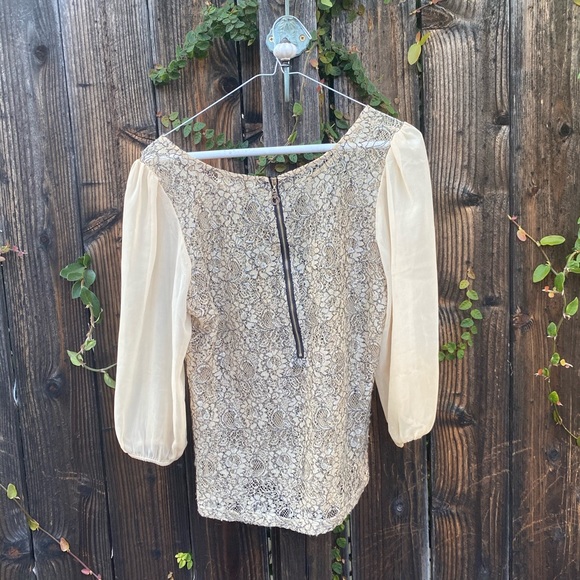 Lace blouse - Picture 2 of 5